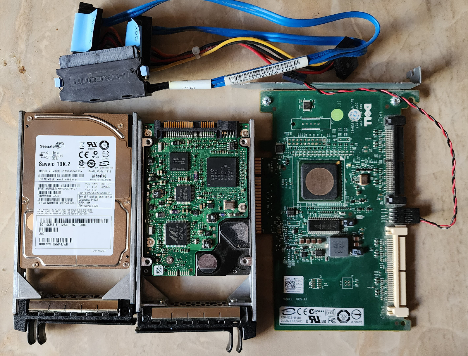 Dell Ucs-61 Pci-express Sas/Sata Raid Controller + 2hdd Seagate Savvio 146G, 10k