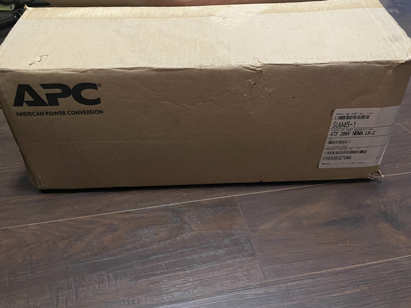 APC SU045-1 Redundant Switch 208V Uninterruptible Power Supply