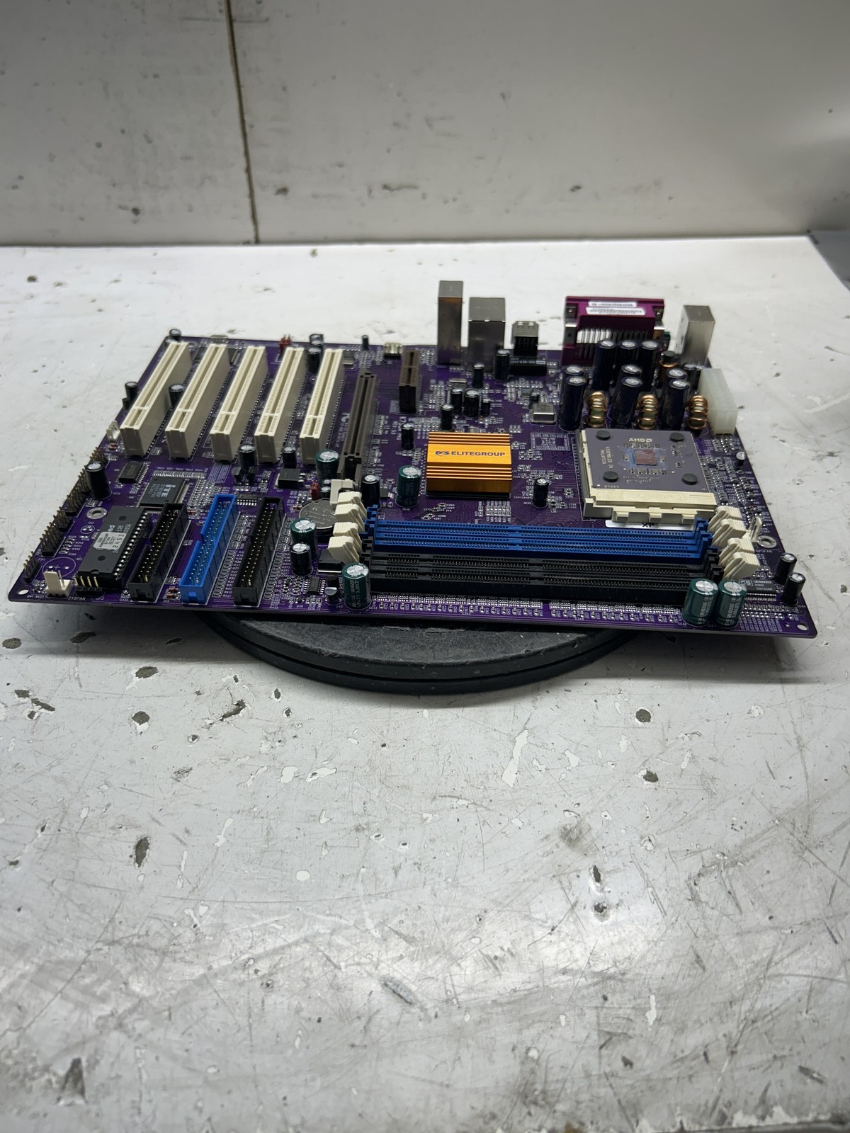 ECS EliteGroup K7S5A AMD Duron No I/O Shield