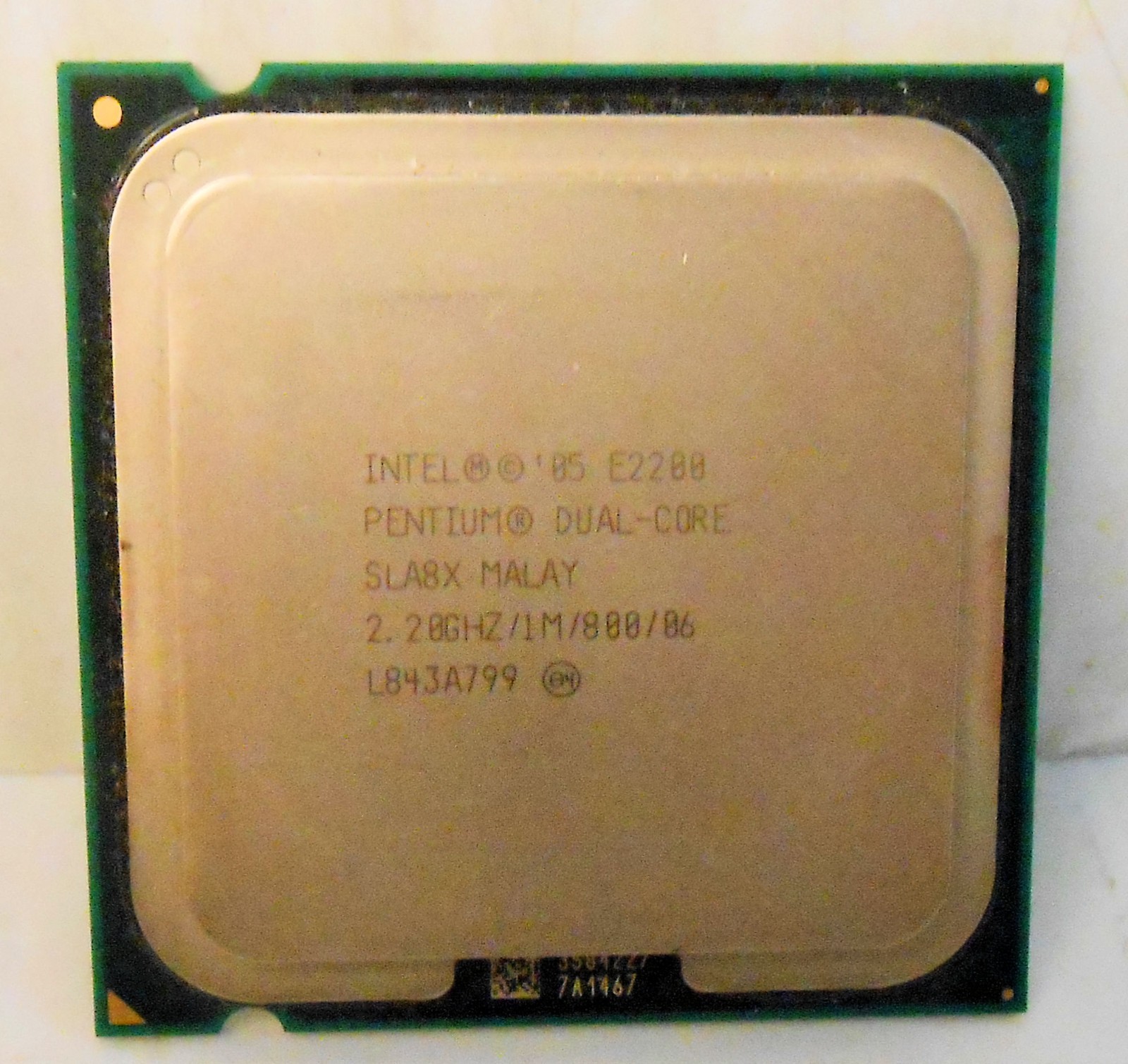 SLA8X Intel Pentium E2200 2.20GHz 2 cores 1MB 800MHz LGA 775 Processor