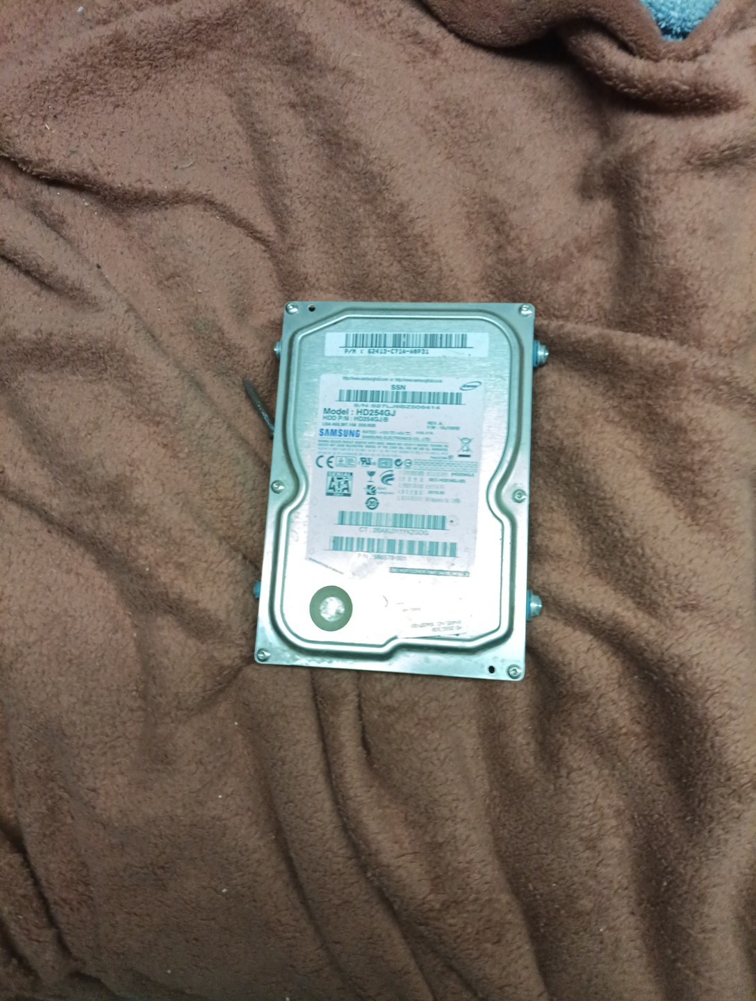 Samsung HD254GJ/B SPINPOINT 250GB P/N: 62411-C71A F/W: 1AJ10002