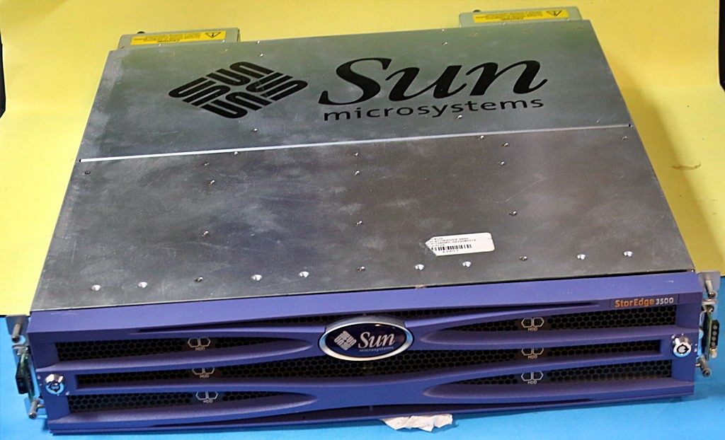 Sun StorEdge 3510 FC Array XTA3510R01A1R730 595-6621-02 M2F2A 370-5538 370-5537