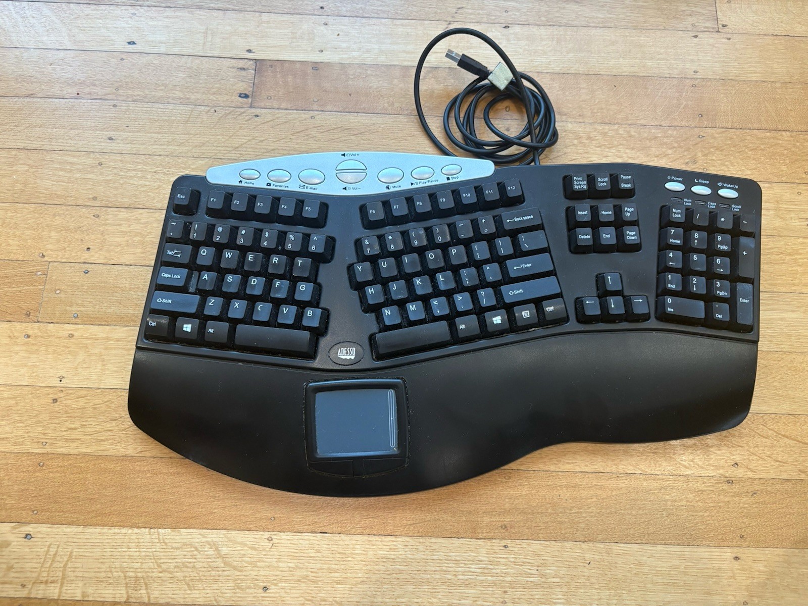ADESSO PCK-308UB BLACK Wired Ergonomic Keyboard w/ Touchpad ~TESTED~