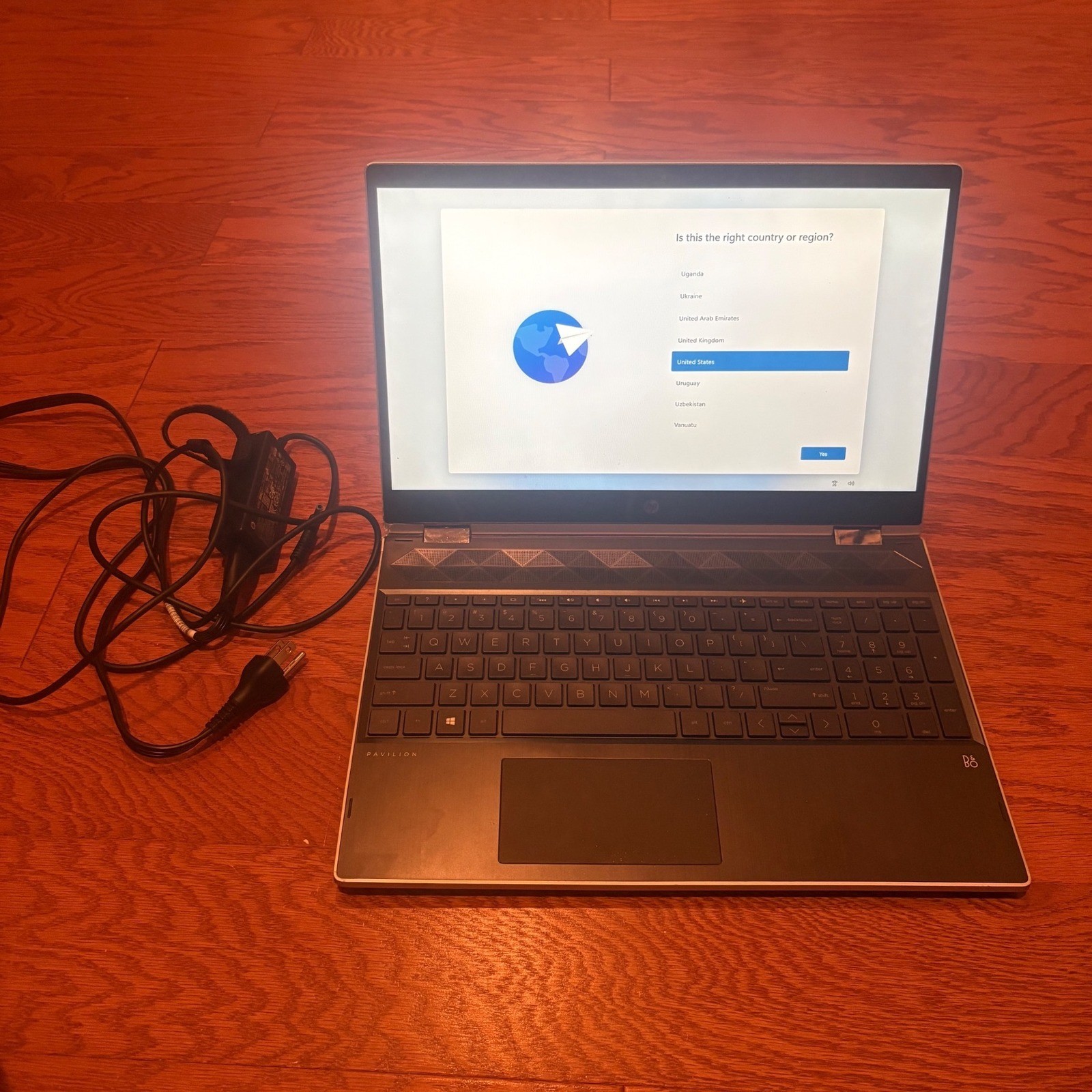 HP Pavilion x360 15-br0xx Laptop i5-8250U 8GB RAM Win 11 Touch B&O Silver
