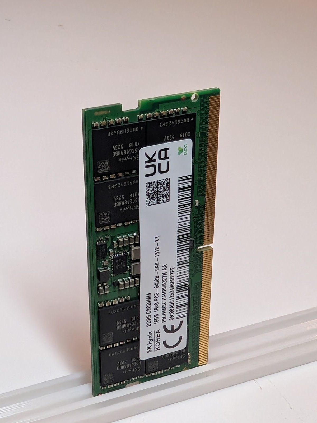 SK hynix 16GB 1x16GB DDR5 CSODIMM 6400 CL52 1Rx8 Laptop Memory PC5-6400