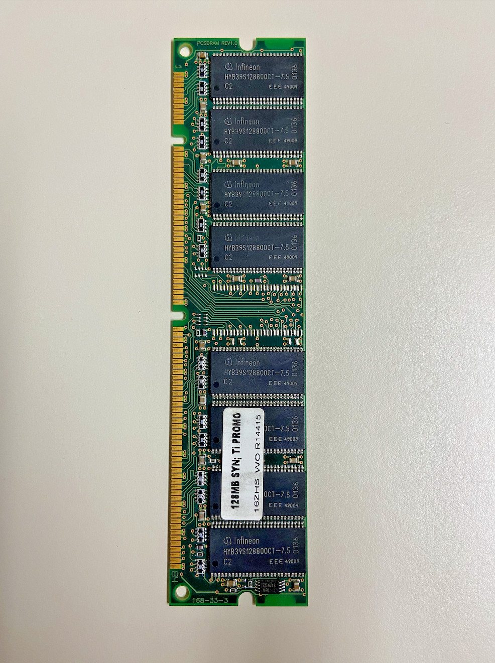 Infineon 128MB Desktop RAM Memory HYB39S128800CT-7.5