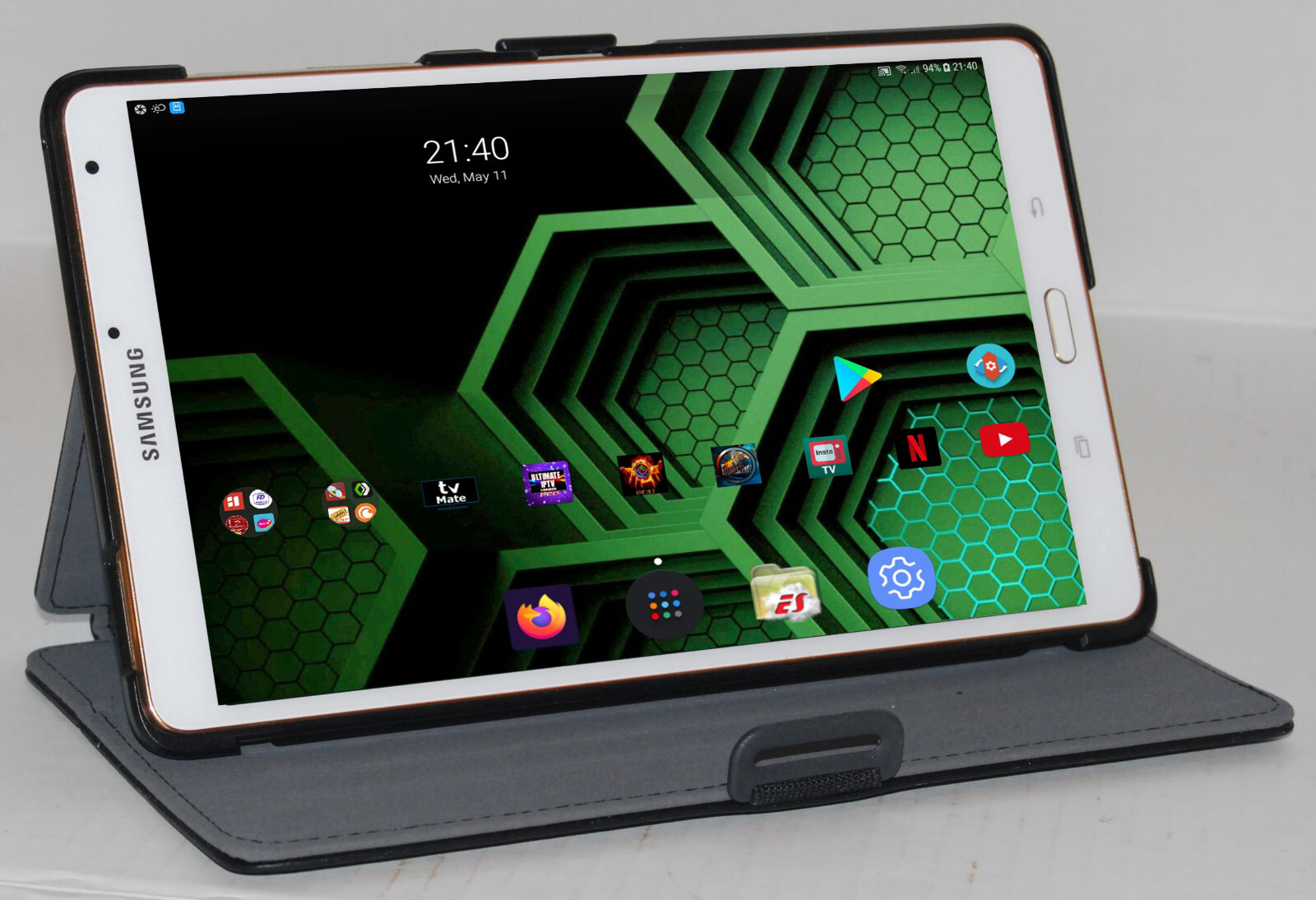 Samsung Tab S 8.4” OLED Display ROOTED Real Android 13 Media Center Please READ