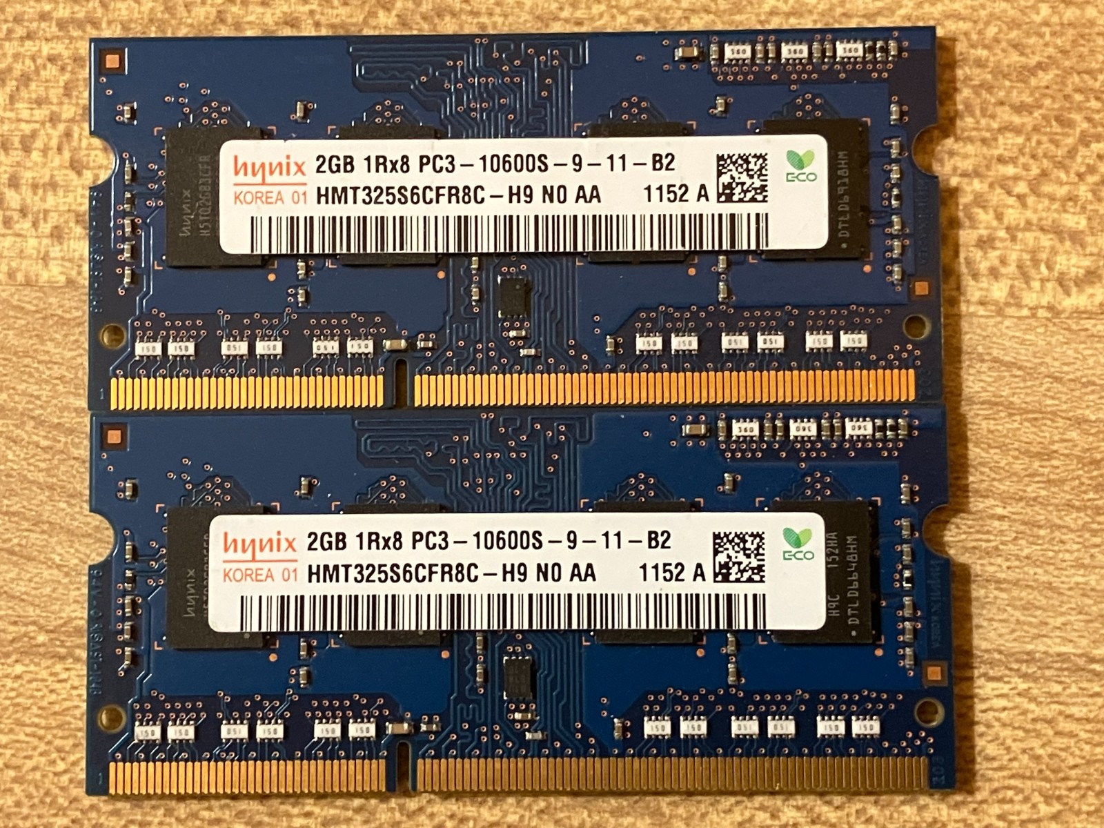 Gently Used Hynix 4GB PC3-10600S-9-11-B2 Notebook Ram Kit