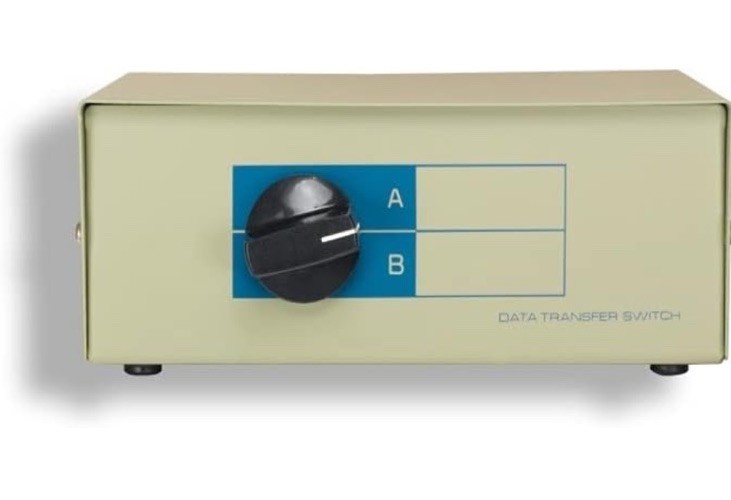 Kentek DB15 2 Way Data Transfer Switch Box 15 Pin I/O AB Female PC MAC Display