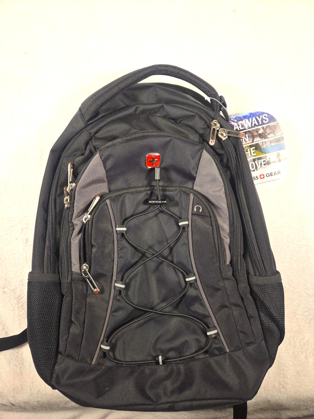 SwissGear 1186 Bungee Backpack - Black/Gray 18-inch Brand New 3 Compartments
