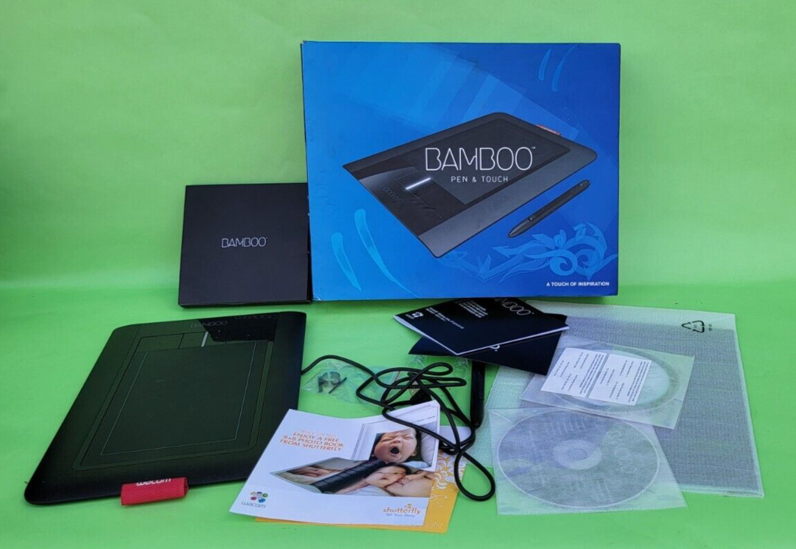 Wacom CTH-460 Bamboo Pen and Touch Graphics Tablet In Preowned Condition.
