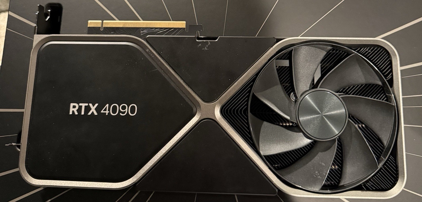 NVIDIA GeForce RTX 4090 Founders Edition FE 24GB GDDR6X Graphics Card