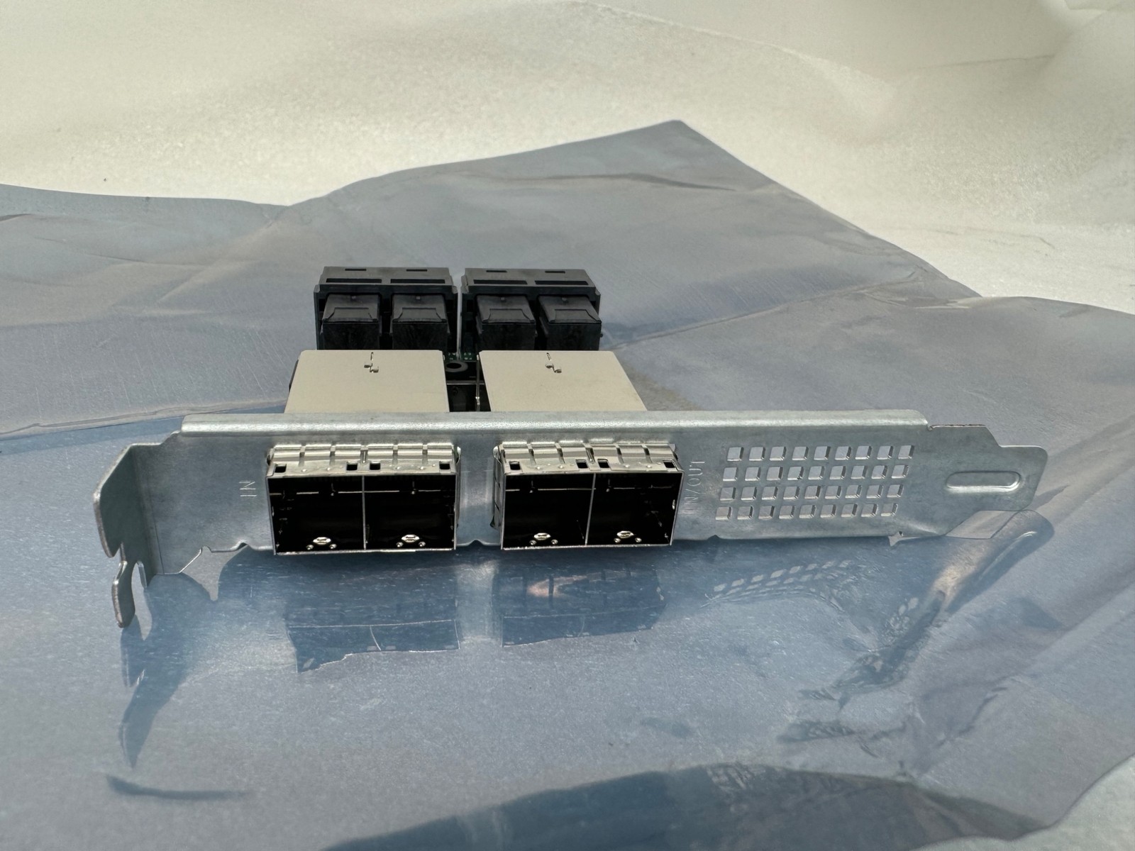 Supermicro AOM-SAS3-16I16E Internal to External Cable Adapter 16-Port MiniSAS