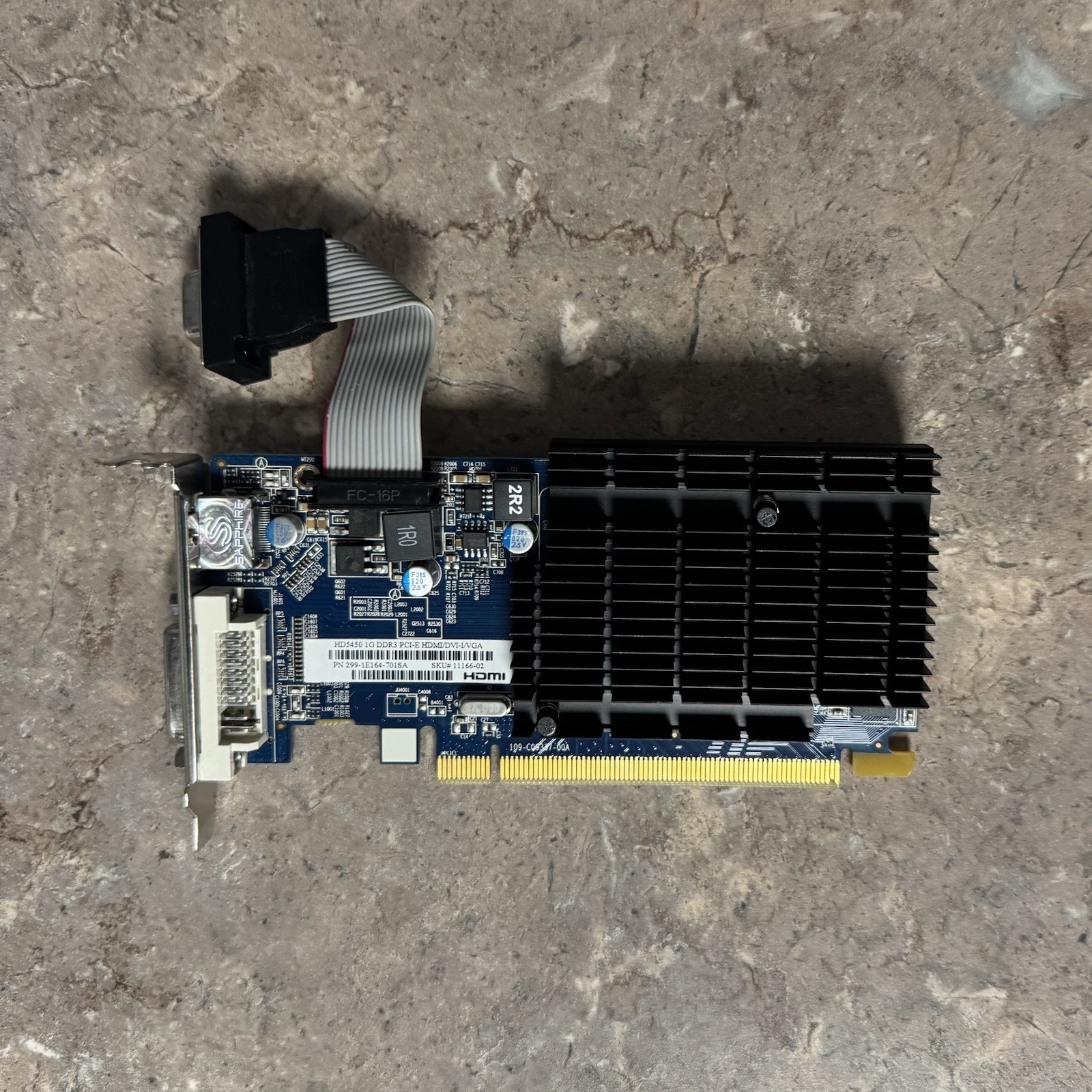 Sapphire Radeon HD5450 1GB DDR3 - 299-1E164-701SA - Lot of 13