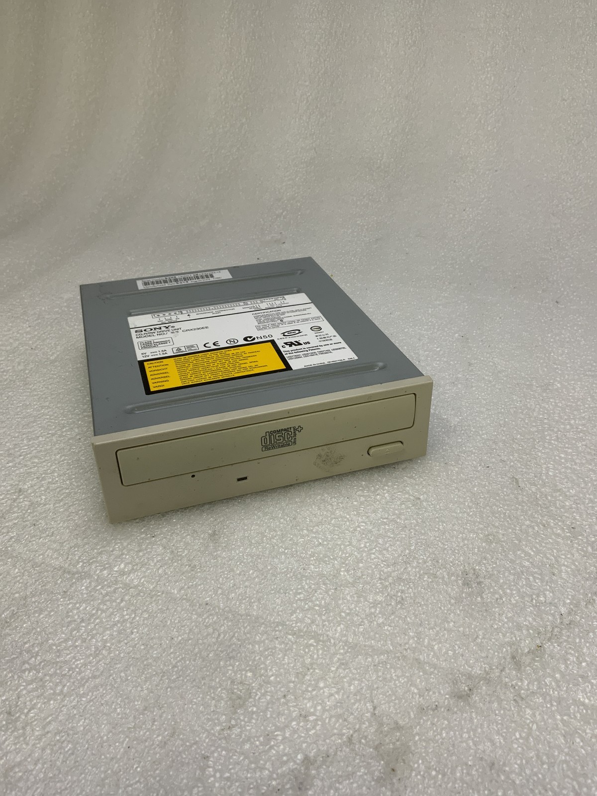 Sony CRX230EE 52x32x52 IDE ATAPI Internal CD-RW Drive Unit Beige