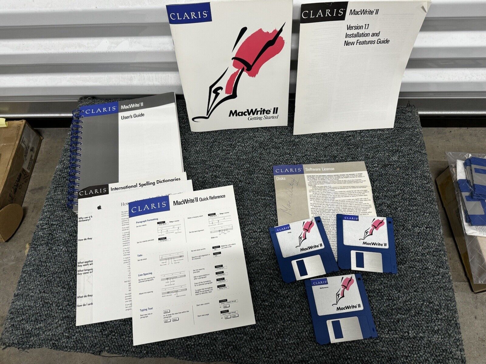 Vintage CLARIS MacWrite II for Mac Floppy Disks & Manuals