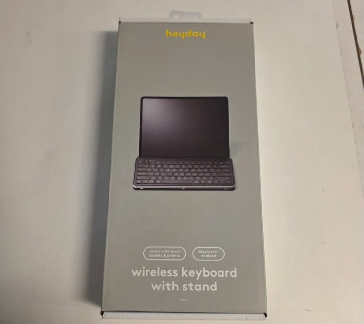 Wireless keyboard with Stand