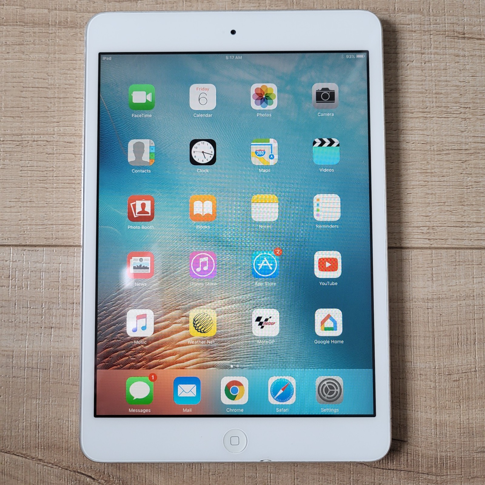 Apple iPad Mini A1432 16GB WiFi Silver Works great Unlocked Tested Factory reset