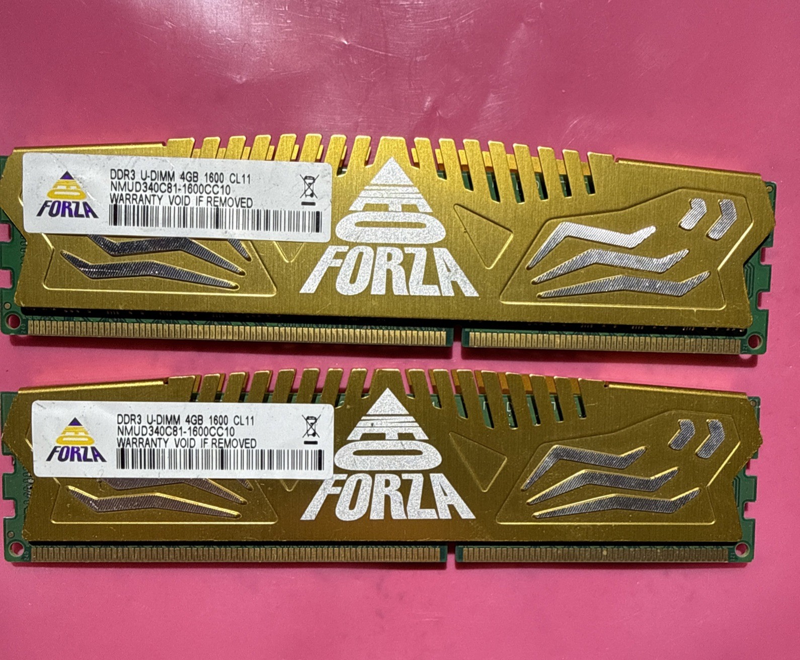 Neo Forza 8GB (4GB X 2) DDR3-1600 PC3-12800 Desktop Ram NMUD340C81-1600CC10