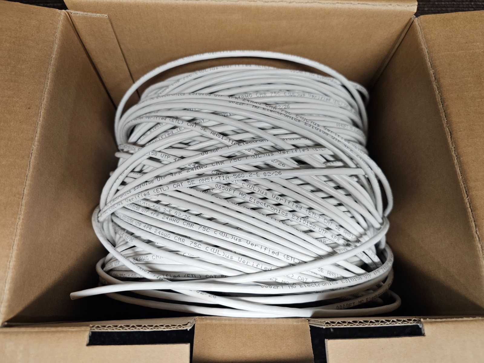 500FT MG Electronics UTP CAT 5e 100MHz Solid Copper Ethernet Cable CMR/CMX 75C