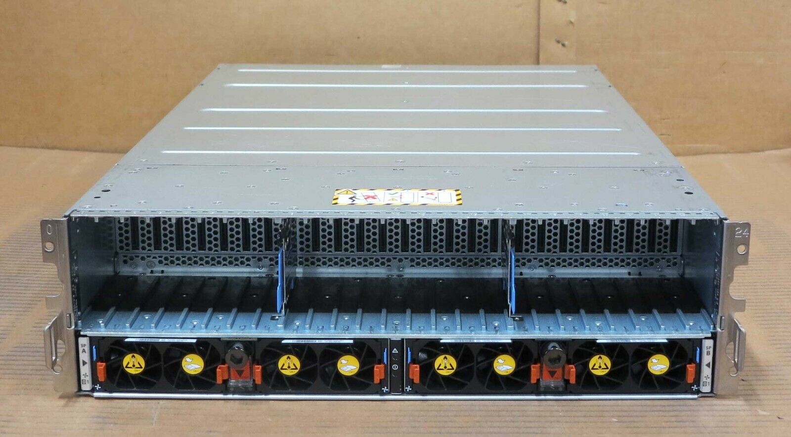 EMC VNX 5200 3U Rack Storage Array JTFR-2 25x 2.5
