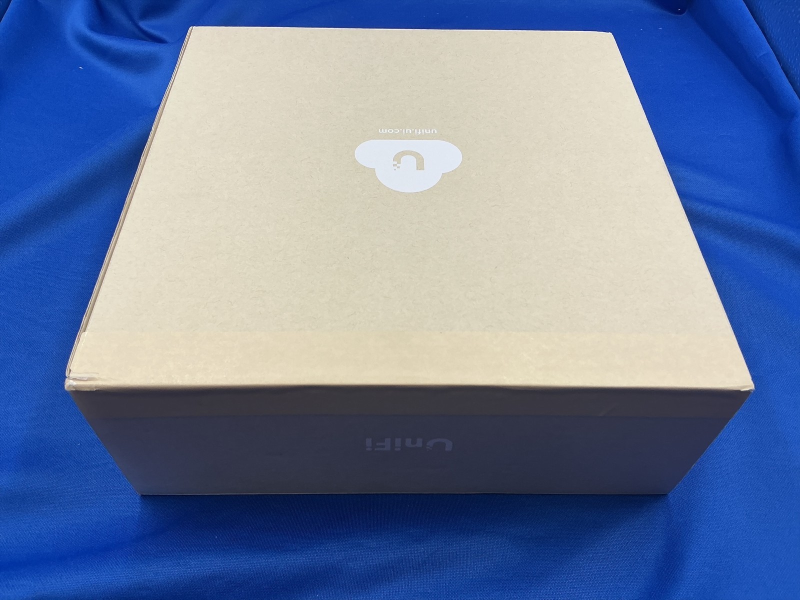 U7-Pro-US Ubiquiti Networks UniFi U7 Pro Tri-Band Wi-Fi 7 Access Point