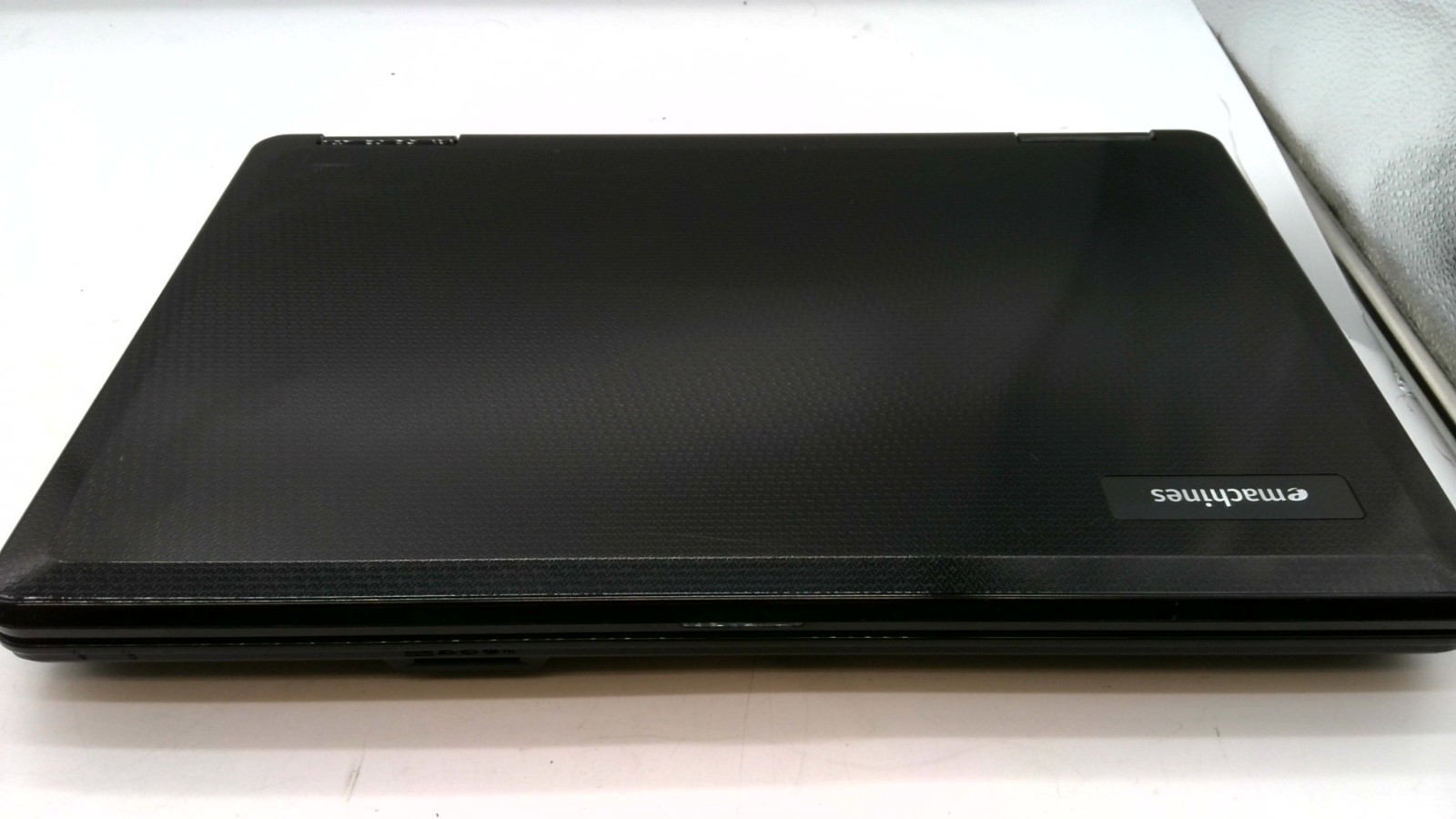 eMachines E627 Notebook Laptop Black Windows parts only
