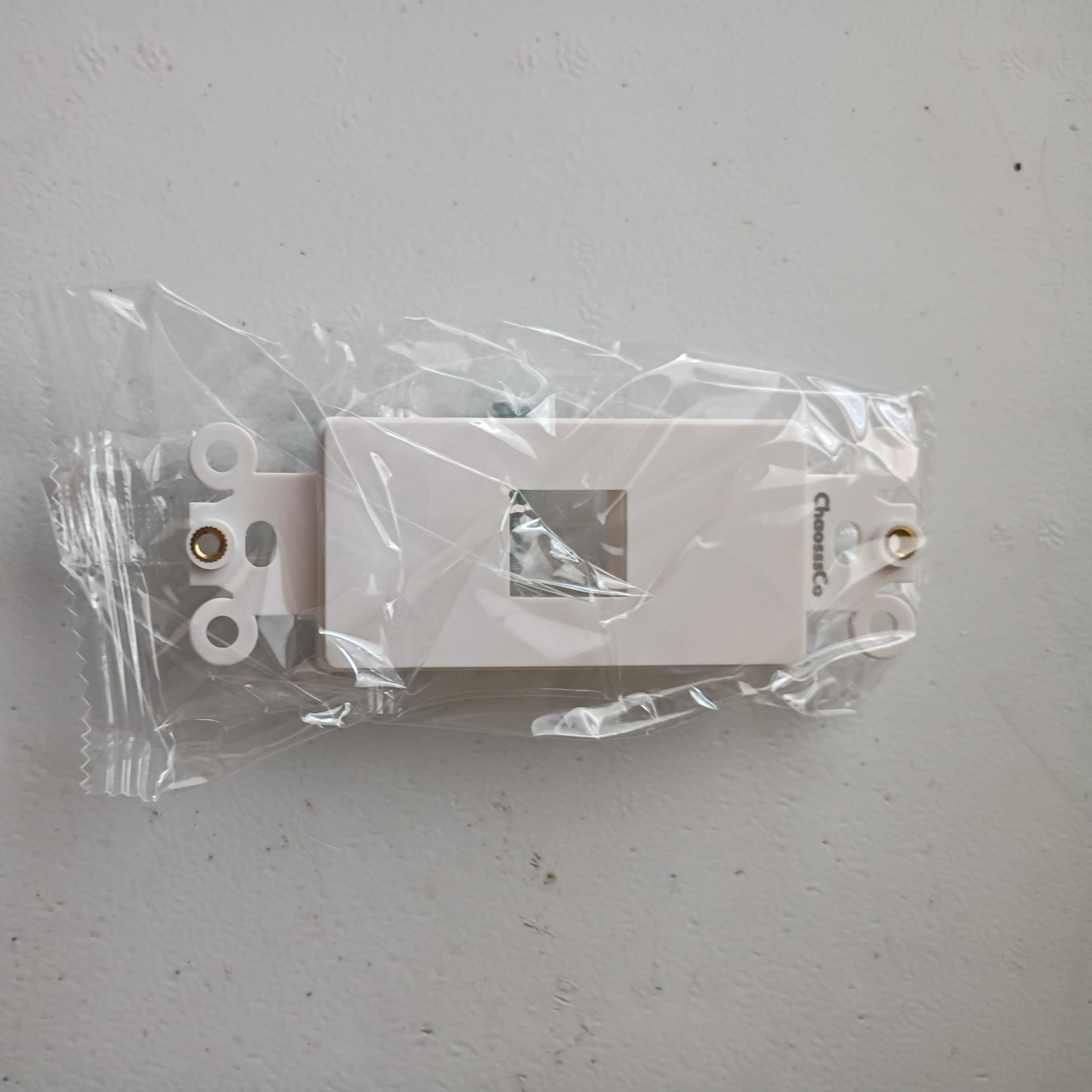 (20-Pk) Quick port 1-Gang 1 Port ChaosssCo Decora Insert Jack Wall Plate 