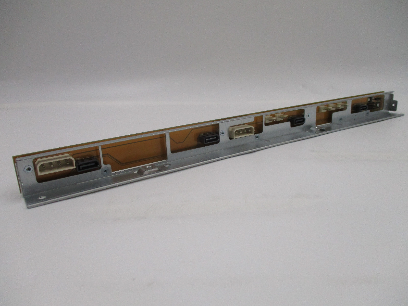 Chenbro 1U 4-Bay 2.5" SATA SAS Hard Disk Backplane P/N: 80H10312409A0 Tested