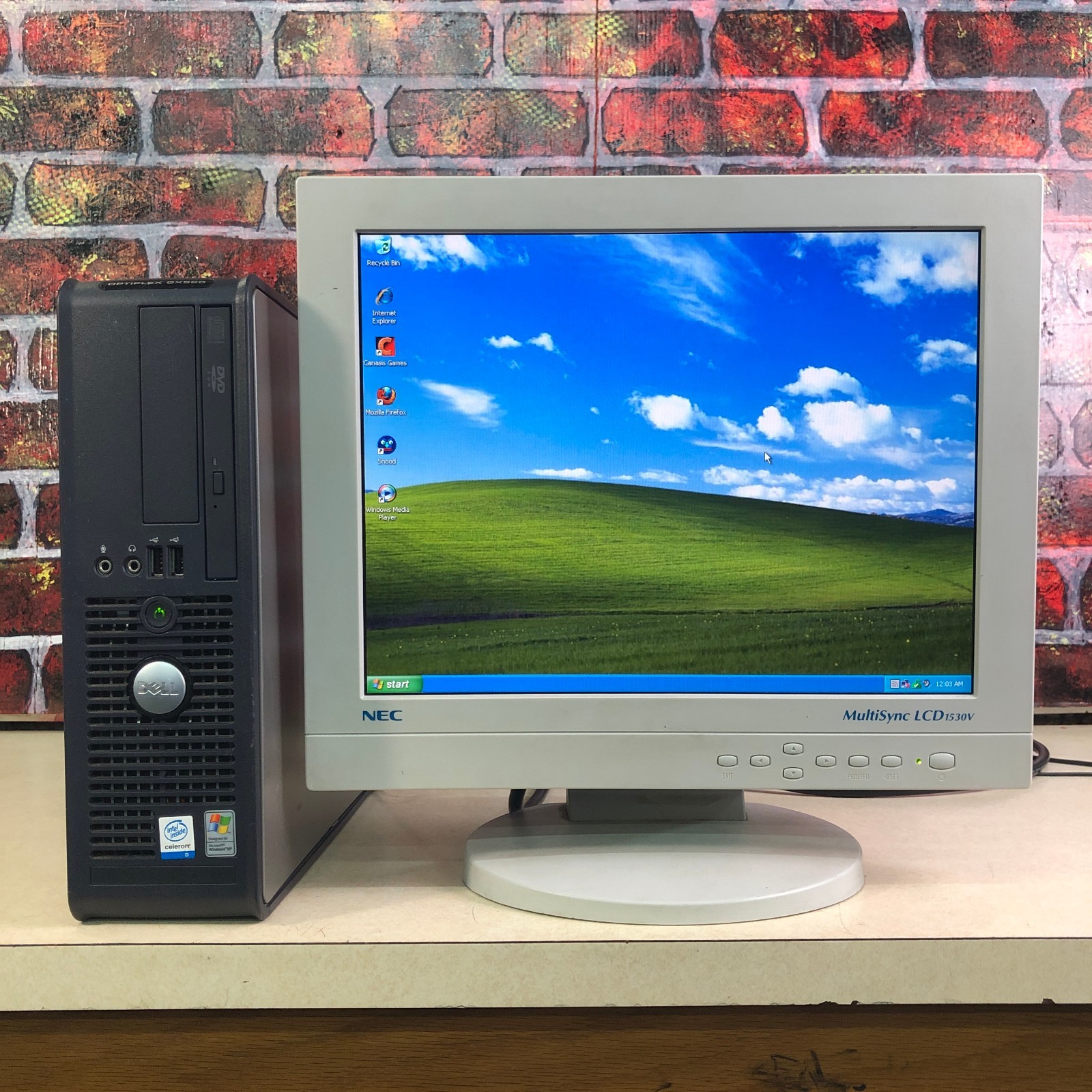 Dell OptiPlex GX520 SFF Retro Gaming Celeron 2.53GHz 512MB RAM (Windows XP Pro)