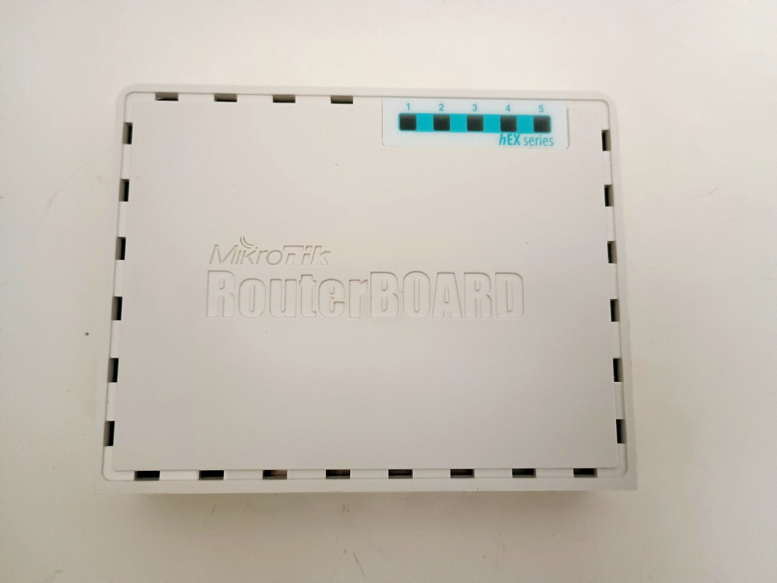 MikroTik RouterBOARD hEX Series Router with cables