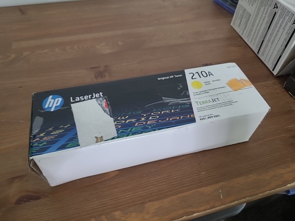HP Genuine Original LaserJet 210A W2102A Yellow Toner Cartridge TerraJet SEALED