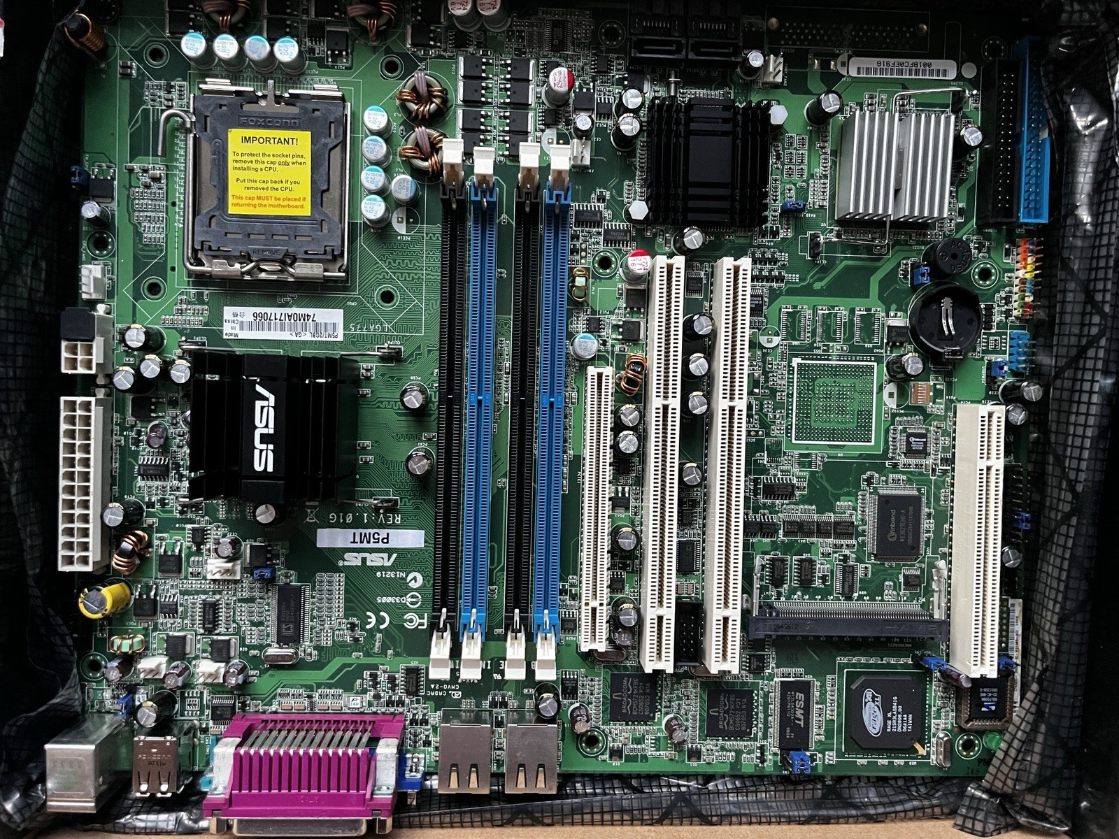 Asus P5MT LGA775 Server Motherboard DDR2 New In Box