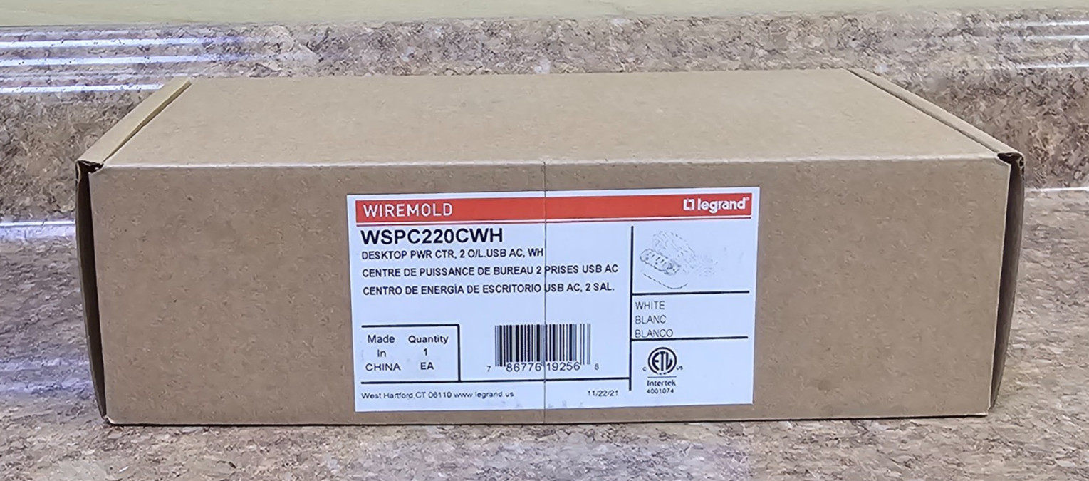 Legrand Wiremold Desktop Power Center Slim 2 Outlets + USB A/C WSPC220CWH NEW