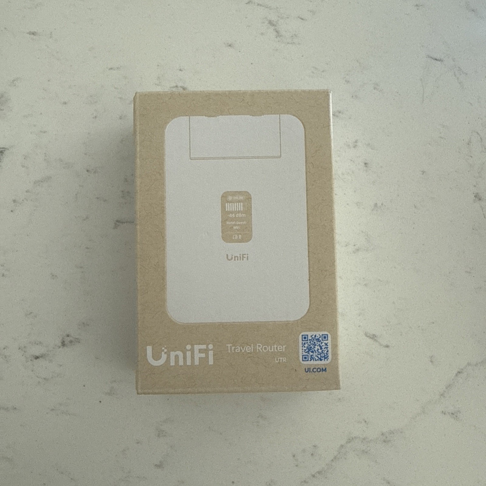 Ubiquiti UniFI Travel Router UTR - Brand New & FAST SHIPPING & IN HAND 