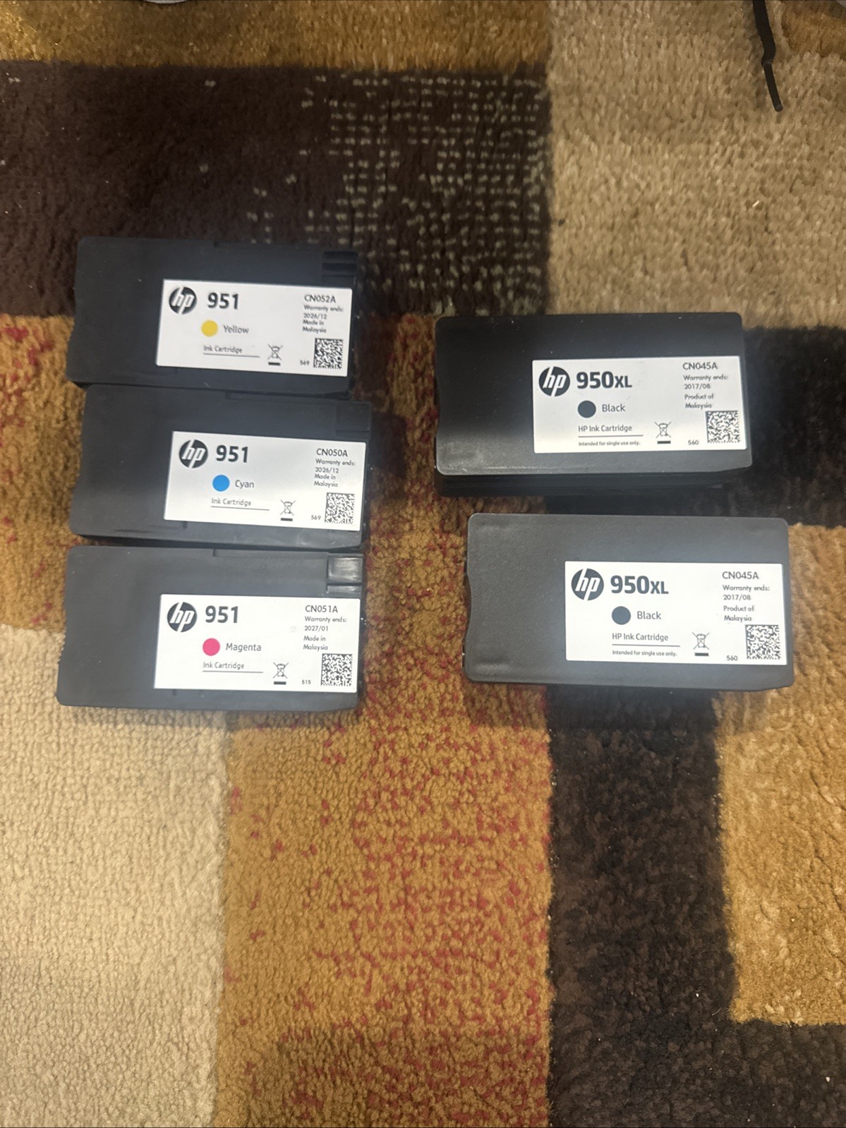 HP 951  Magenta High-Yield Ink Cartridge Exp 12/26 2 Expired 950xl 8/17