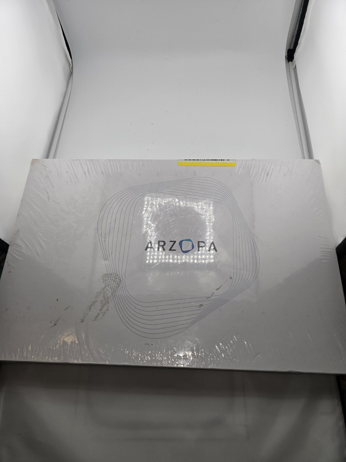 Arzopa 15.6" HDR IPS Display, Full HD, Portable Monitor Model: A1GAMUT-Sealed