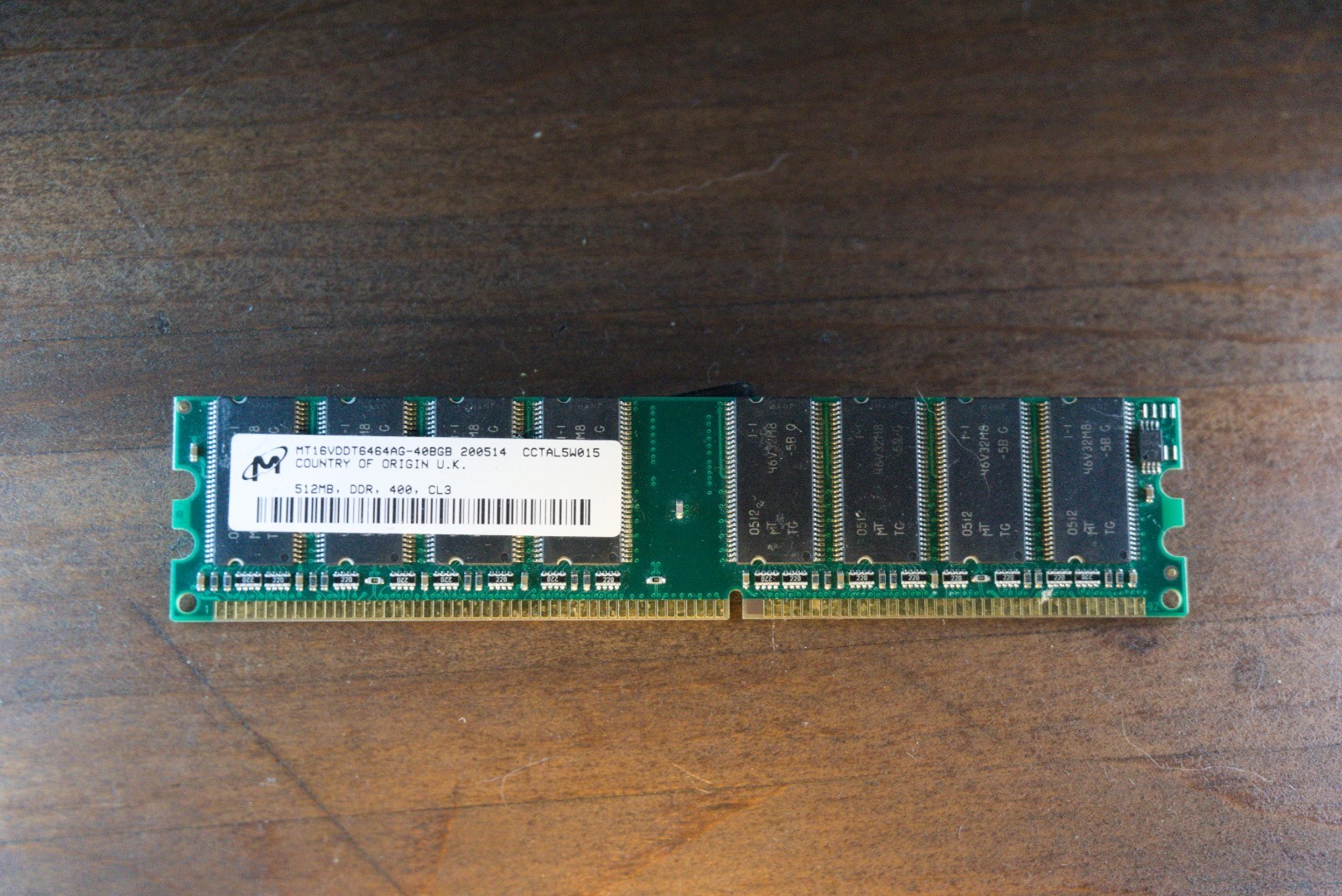 Micron PC3200 512 MB DIMM 400 MHz DDR Memory (MT16VDDT6464AG-40BGB) Single Stick
