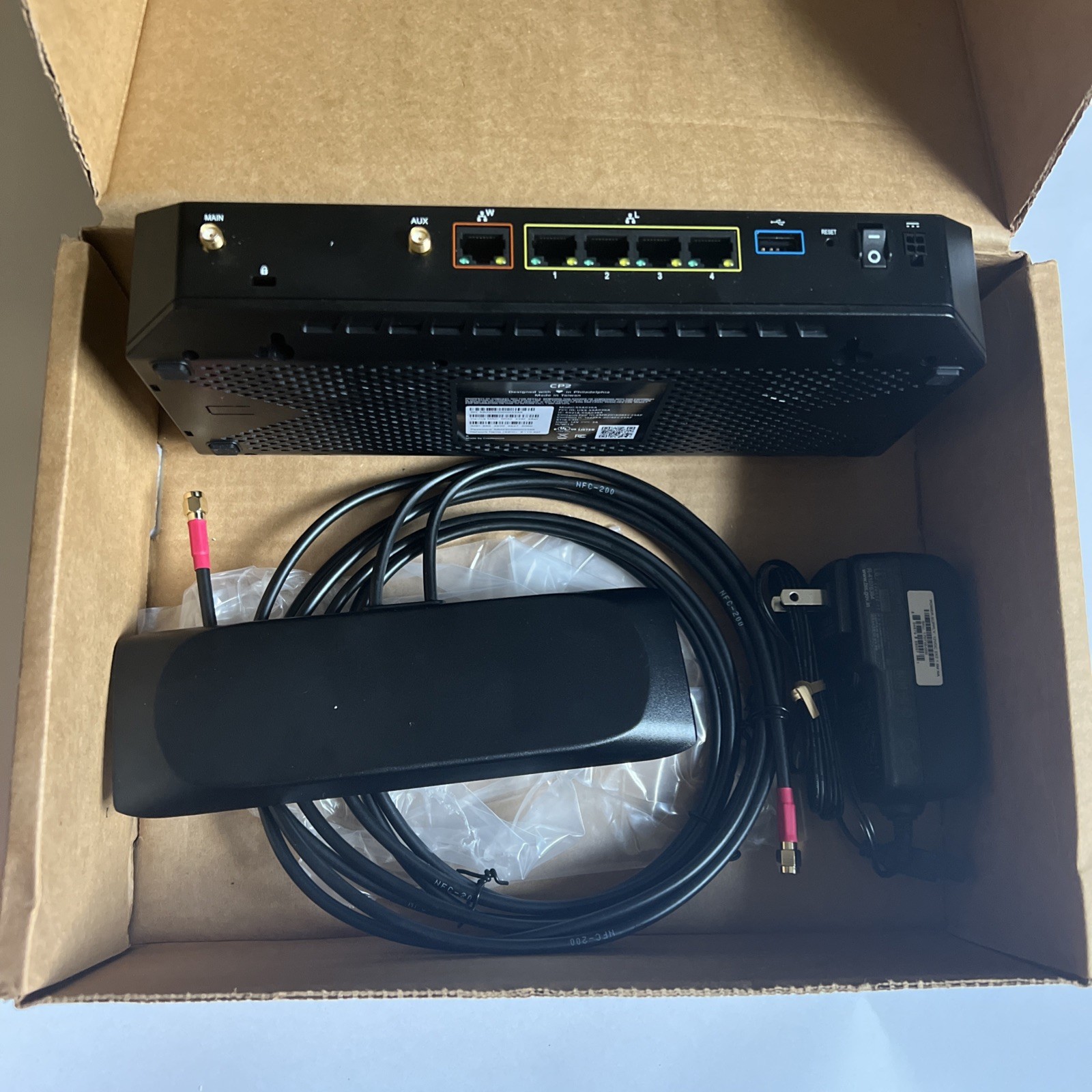 Comcast Business CP2 Router New in a Box with a Battery 