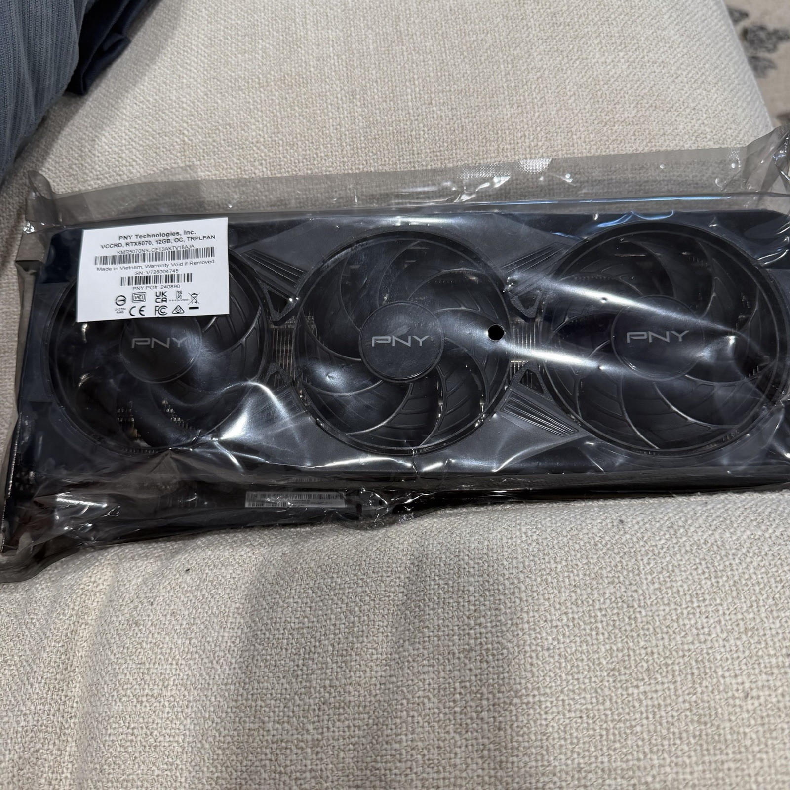PNY NVIDIA GeForce RTX 5070 OC Triple Fan, Graphics Card 12GB GDDR7 GPU * NEW *