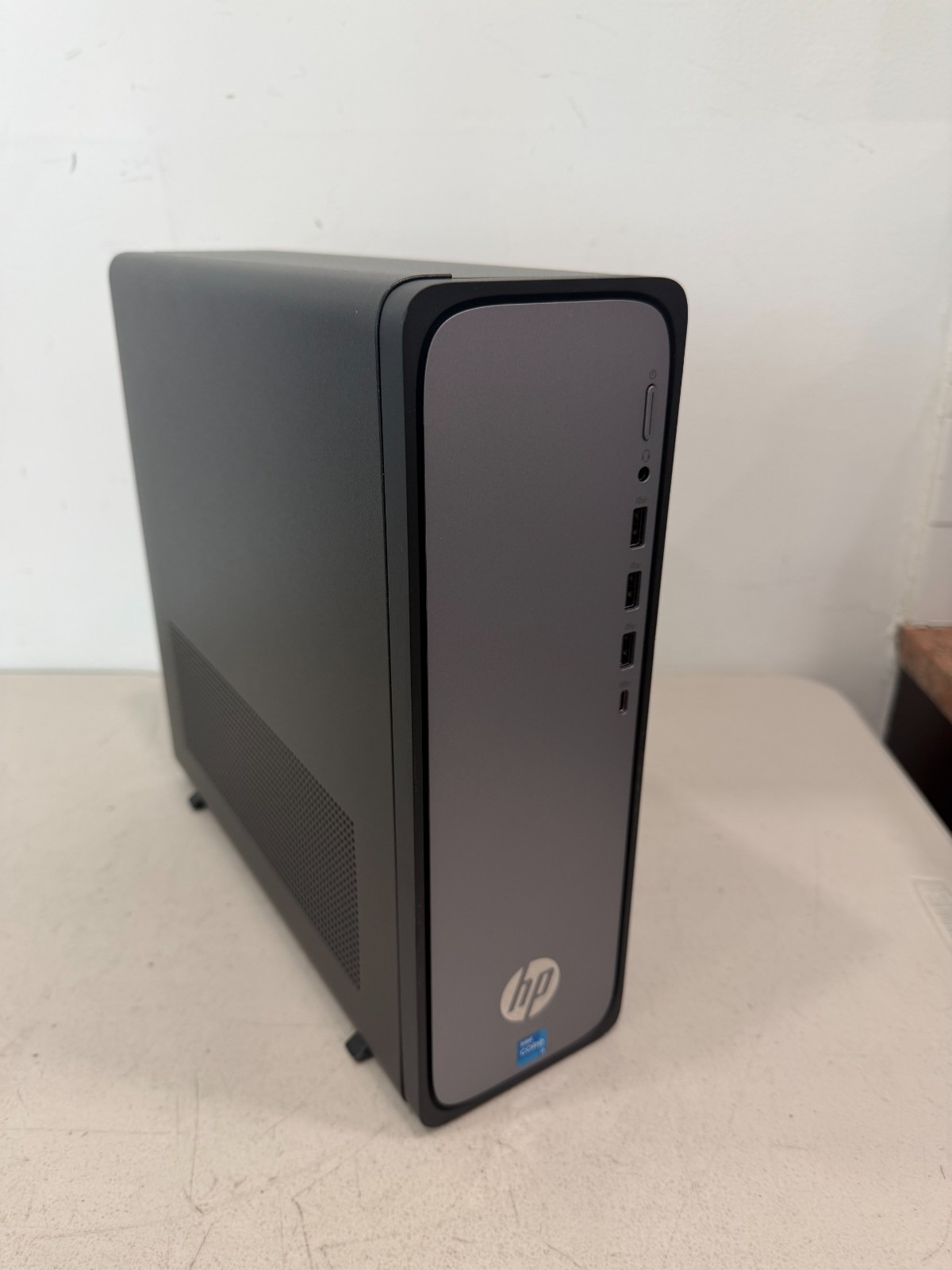 HP OmniDesk Slim S03-0034 Desktop PC Intel Core i3-13100 8GB DDR5 256GB SSD WiFi