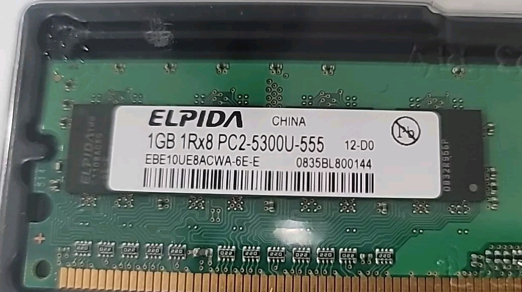 (LOT OF 3) ELPIDA 1GB DDR2 PC2-5300U-555 667MHz EBE10UE8ACWA-6E-E DESKTOP RAM