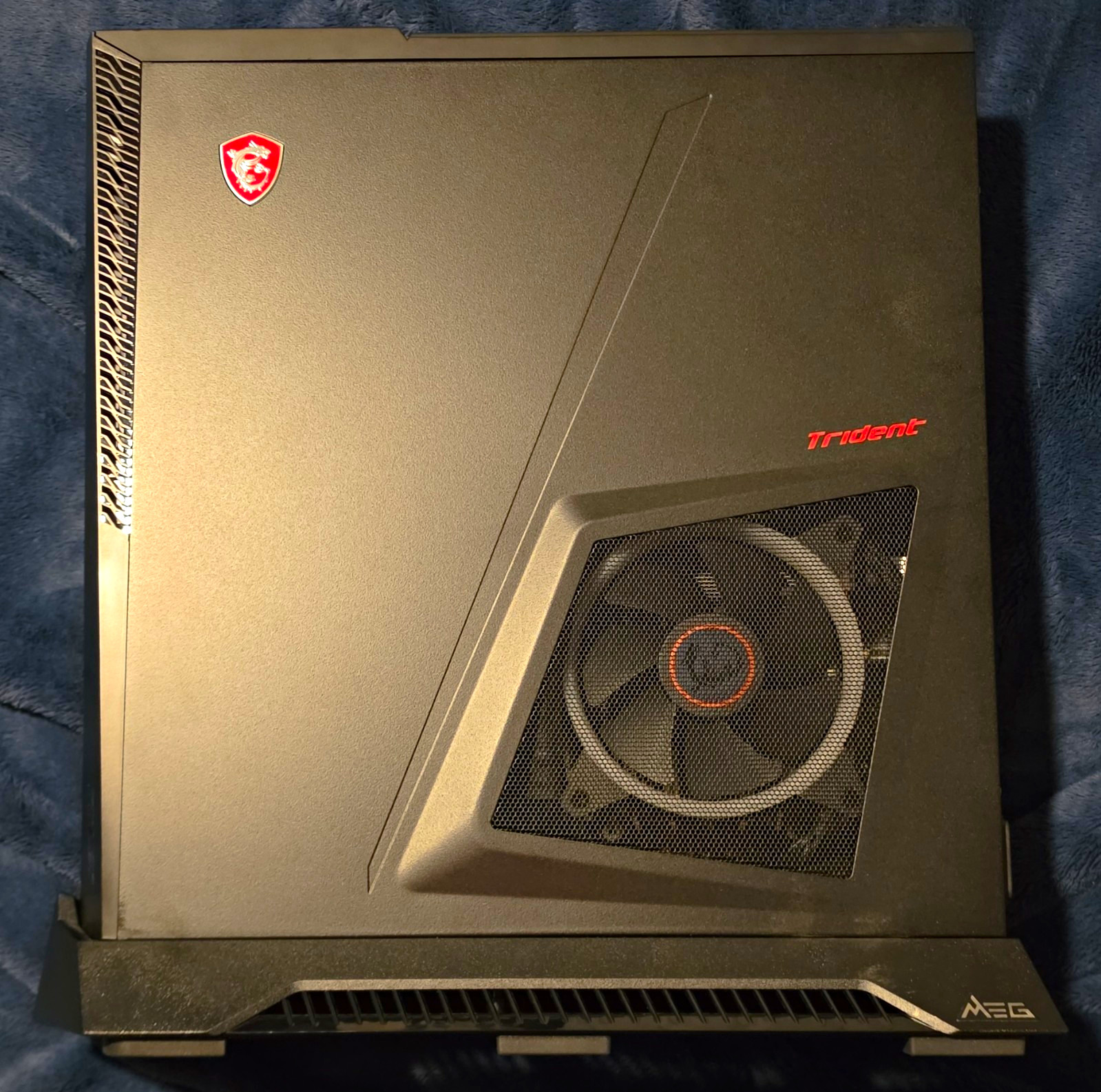 MSI MEG Trident X Gaming Desktop i7-12700K 32GB 1TB SSD 1 TB HDD RTX 3070 Ti