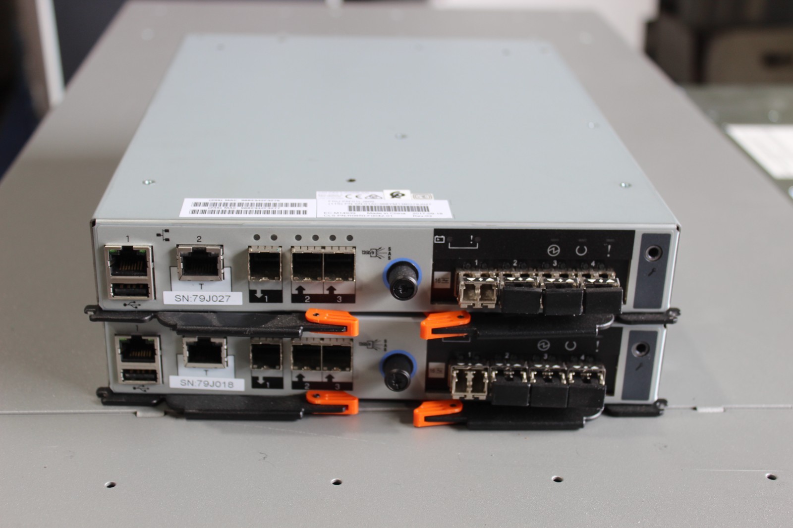 IBM 01AC371 01AC368 01LJ609 2078-224 Storwize V5000 Controller