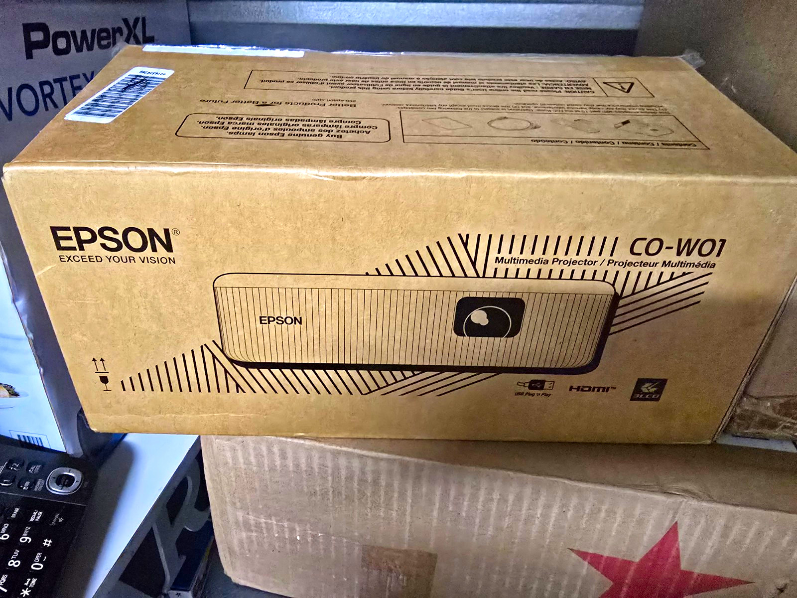 Epson CO-W01 3LCD WXGA 3000 ANSI 16000:1 Portable HDMI Projector White