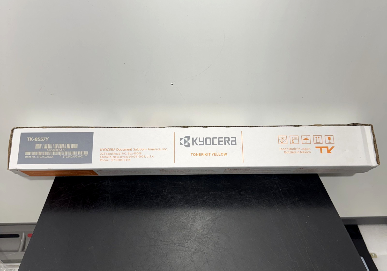 New Kyocera TK-8557Y 1T02XCAUSX Yellow Toner Kit