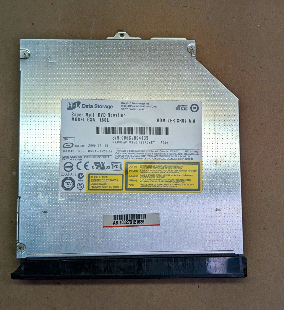 Hitachi-LG GSA-T50L Slim SATA DVD RW LightScribe Laptop Optical Drive Used