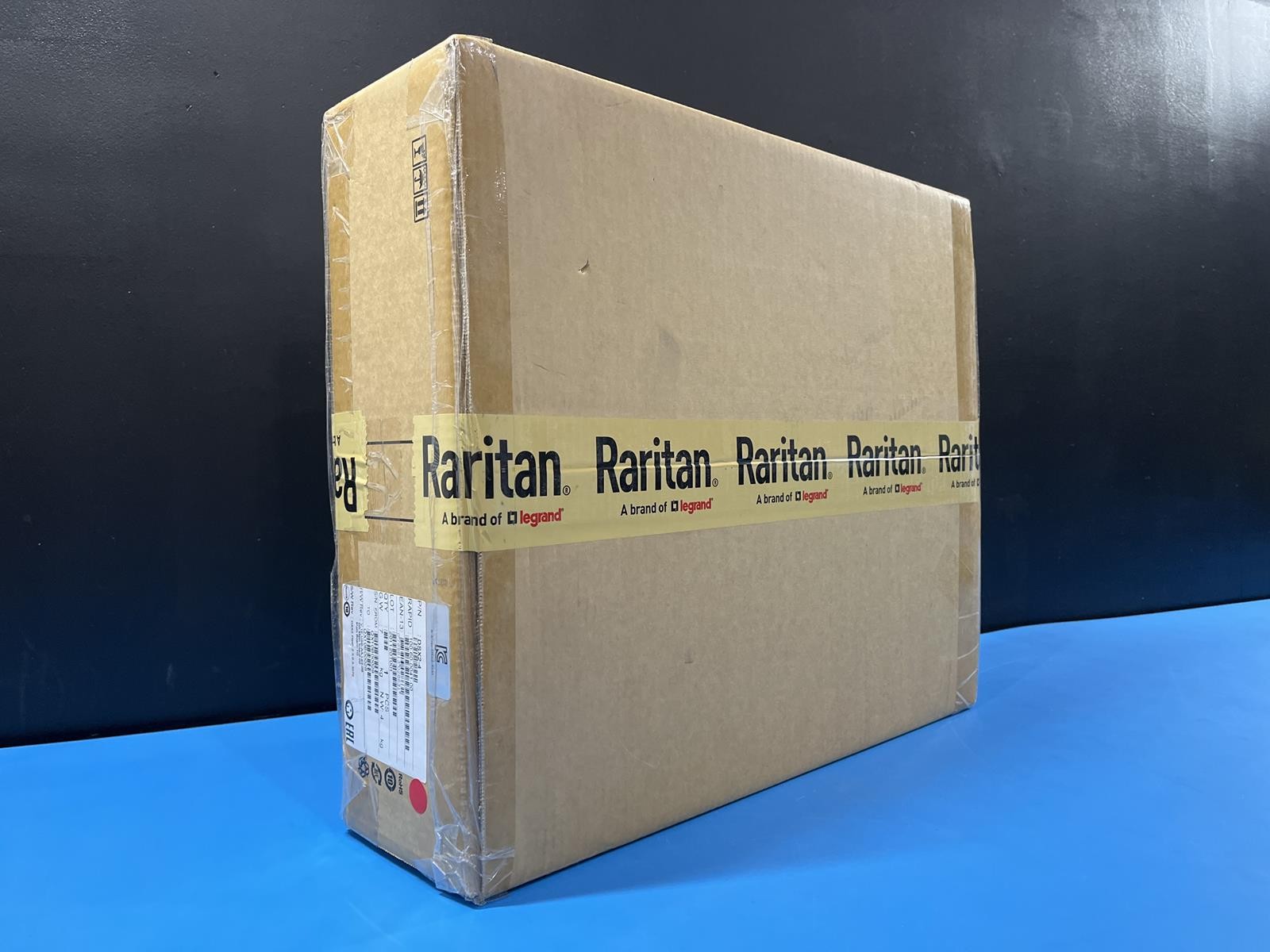 Raritan Dominion SX II Device 4-port serial console Server DSX2-4