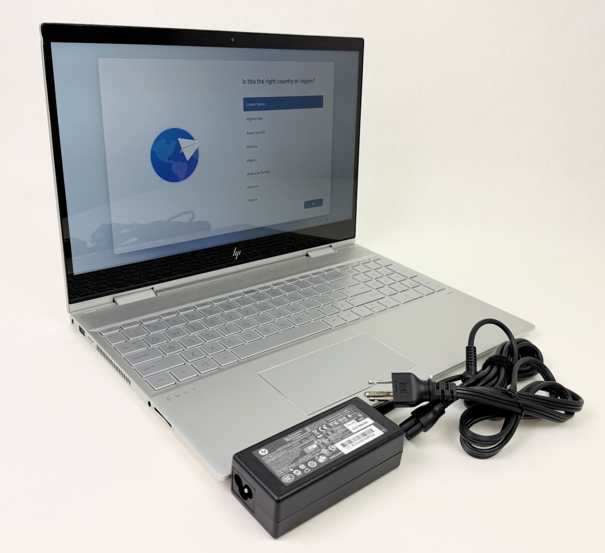 HP ENVY x360 15m-cn0012dx 15.6" FHD Touch i7-8550U 1.8GHz 12GB 256GB W11H -Dents