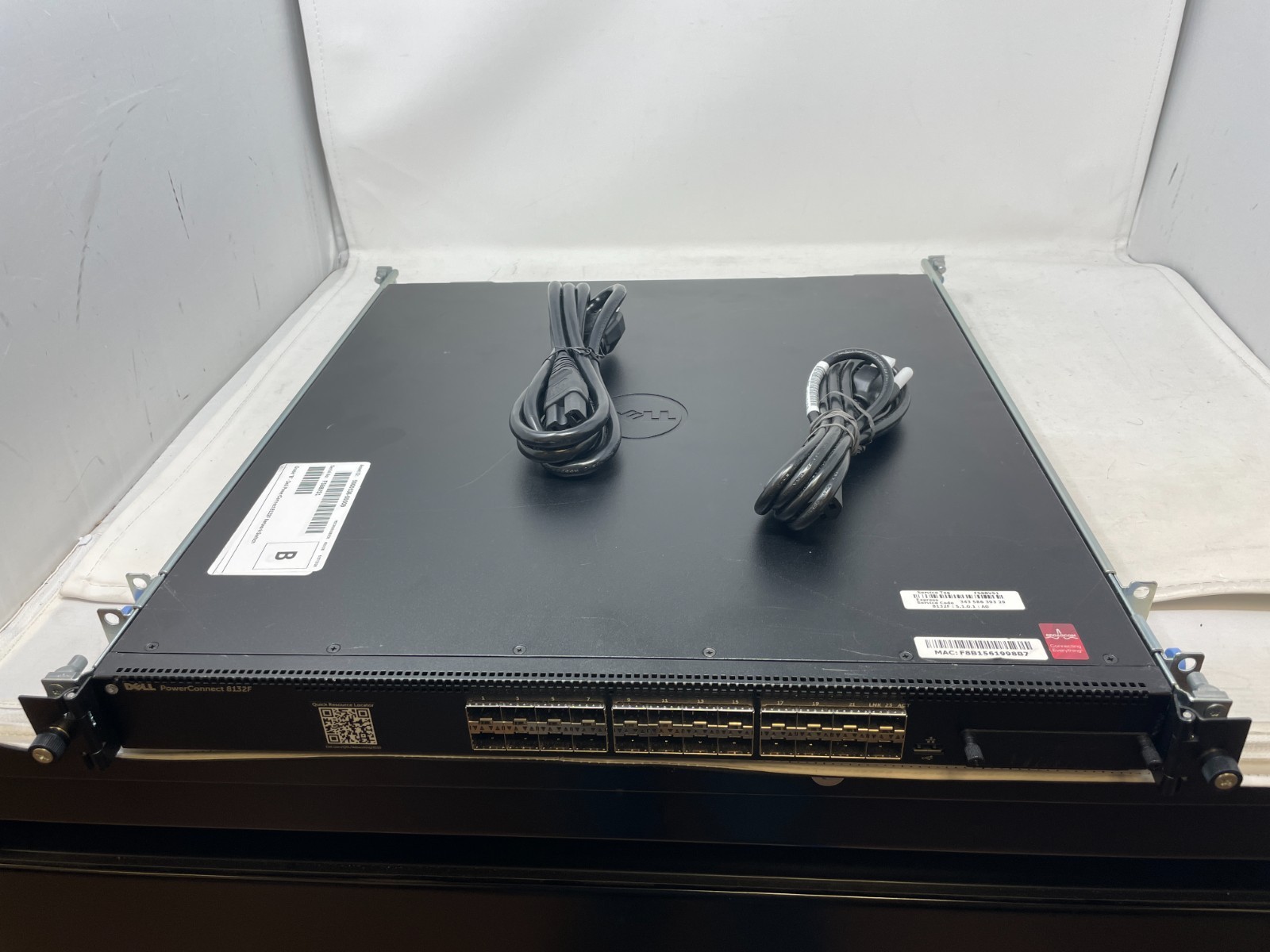 24 Port Network Switch: Dell PowerConnect 8132F N4032F SFP+ PC8100 QSFP+